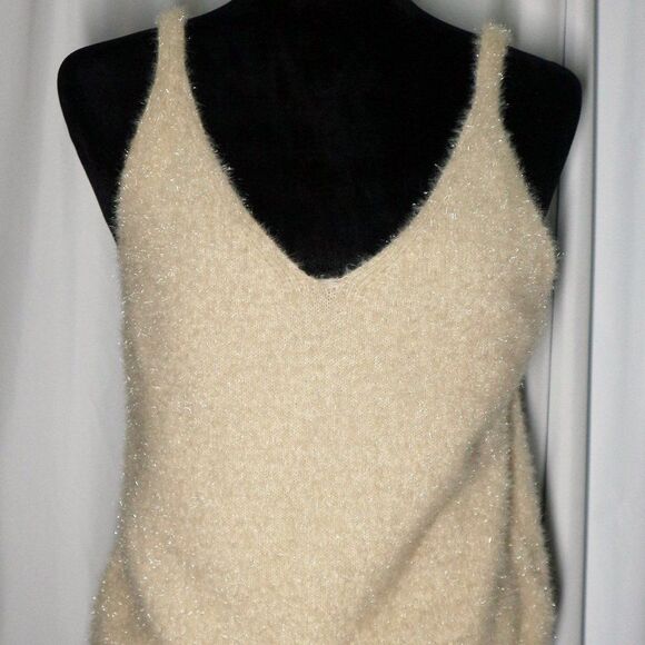 OnTwelfth Fuzzy Knit Camisole - Picture 4 of 6